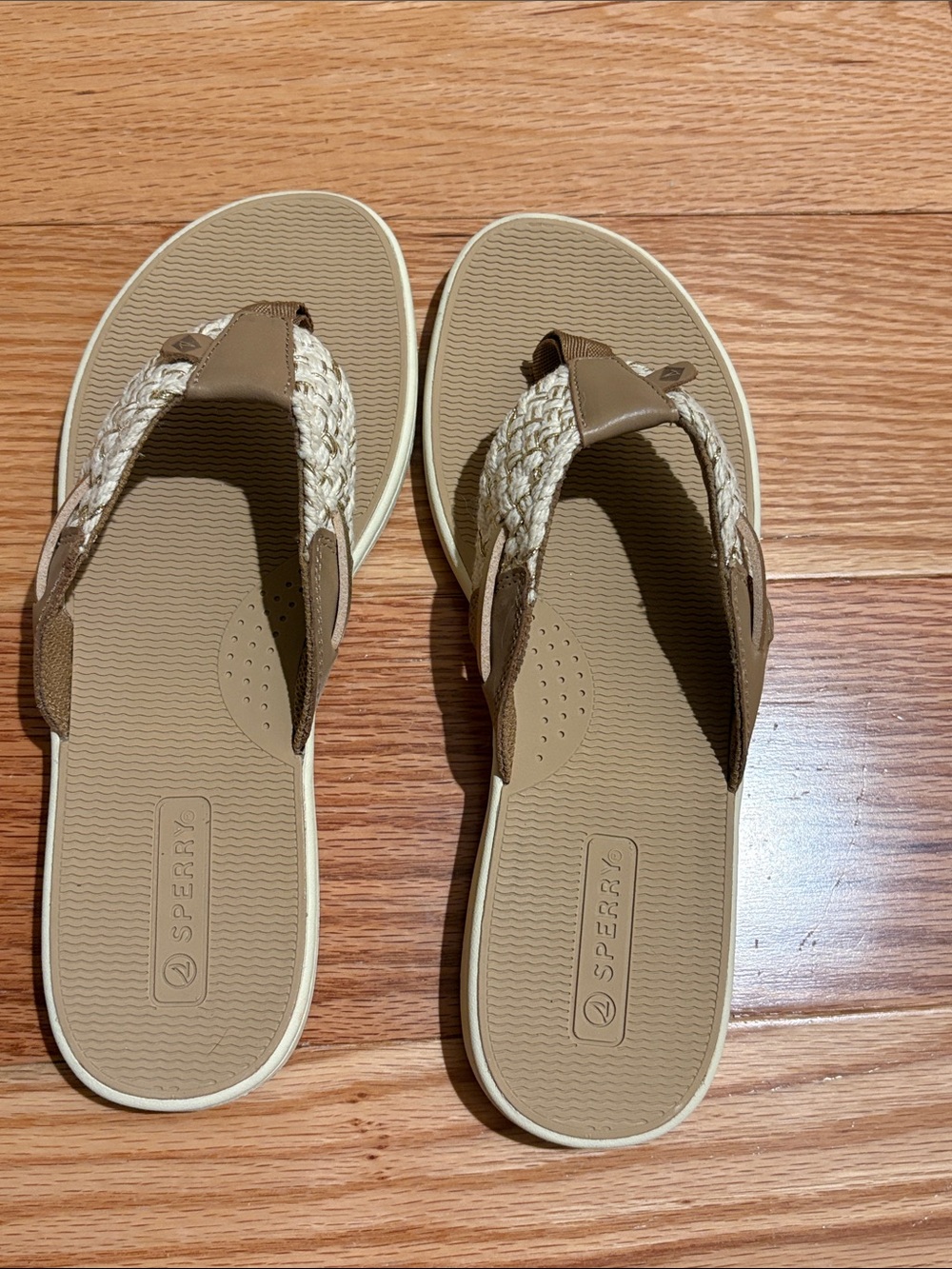 Sperry Women's Tan Braided Strap Flip Flop Sandals nwot